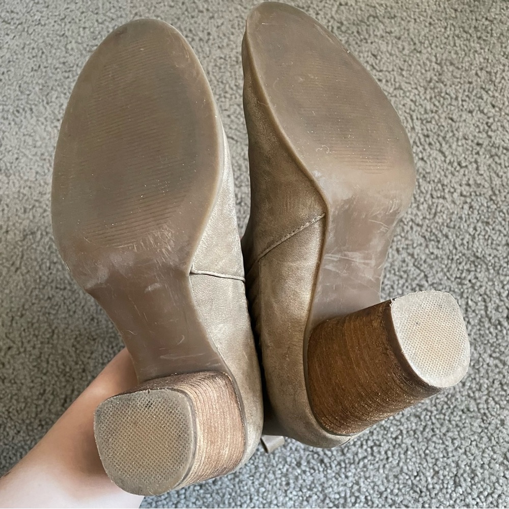 Madden Girl Suede Booties | 7.5 Women - Picture 2 of 7